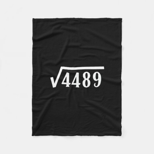 Vierkantswortel 67 Jaar Oude Cadeau Grappige Leraa Fleece Deken (Voorkant)