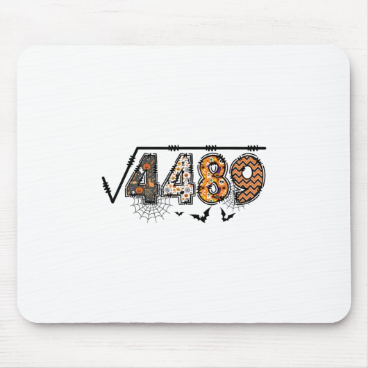 Vierkantswortel van 4489 Funny Halloween 67 Meme W Muismat (Voorkant)