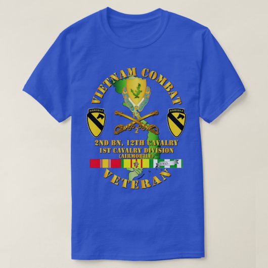 Vietnam Combat Cavalry Veteran w 2e Bn 12e Cav D T-shirt (Design voorkant)