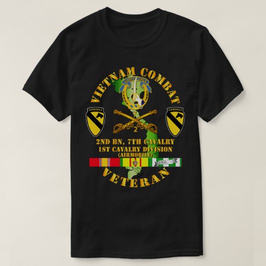 Vietnam Combat Cavalry Veteran w 2e Bn 7e Cav DU T-shirt (Design voorkant)