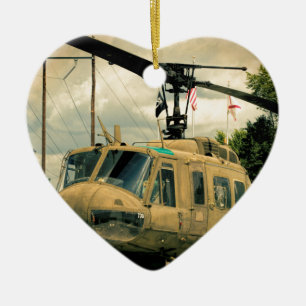 Vietnam Era Euh-1 Huey Militaire Helikopter Keramisch Ornament
