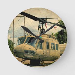Vietnam Era Euh-1 Huey Militaire Helikopter Ronde Klok