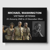 Vietnam Memorial standbeeld met foto gastenboek (Voorkant)