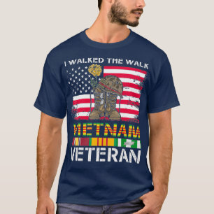 Vietnam oorlog Vietnam Veteraan geeft ons veterane T-shirt