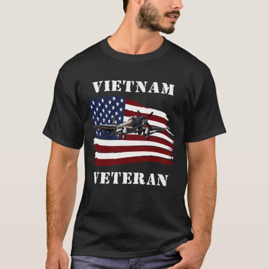 Vietnam Veterans A-1 Skyraider Amerikaanse vlag T-shirt (Voorkant)