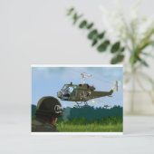 Vietnam War Bell Huey. Briefkaart (Staand voorkant)