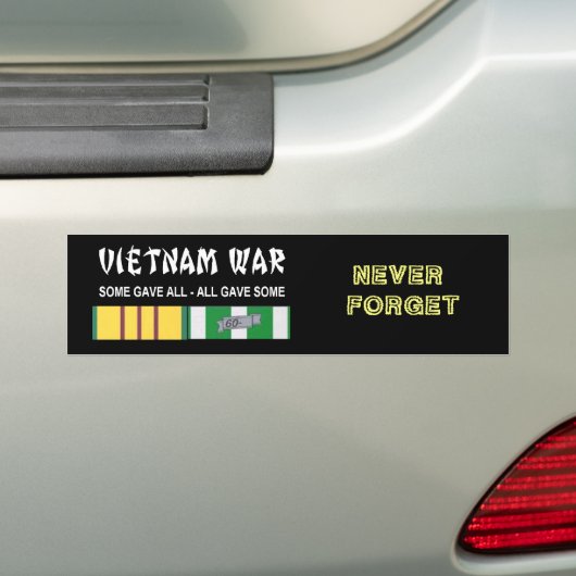 VIETNAM WAR VET NOOIT VERGETEN BUMPERSTICKER (Op auto)