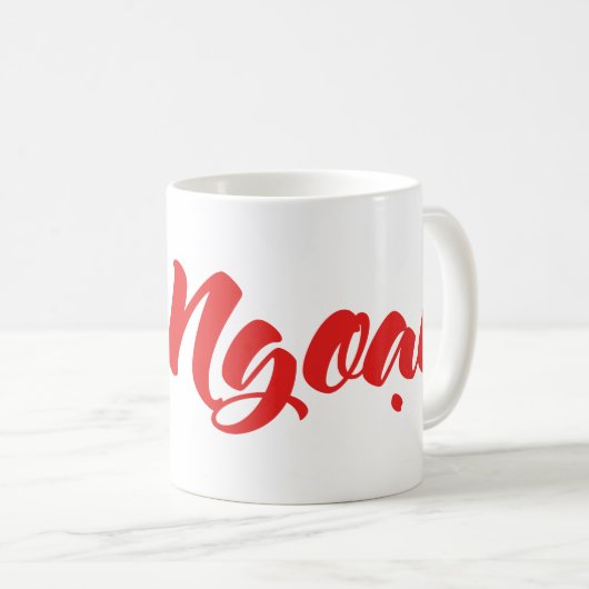 Vietnamees (moeder) grootmoeder - Bà Ngoi Koffiemok (Voorkant rechts)