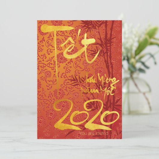 Vietnamees Têt 2020 in de gouden versierde FC Aankondiging (Staand voorkant)