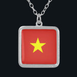 Vietnamese vlag zilver vergulden ketting<br><div class="desc">De Vietnamese vlag is een ster op een veld. De gebruikte kleuren in de vlag zijn rood,  geel. Het aandeel van de Vietnamese vlag is 2:3. De vlag van Vietnam werd in 1945 aangenomen.</div>