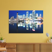 View of skyline met reflectie in water, Miami Canvas Afdruk (Insitu (Woonkamer))