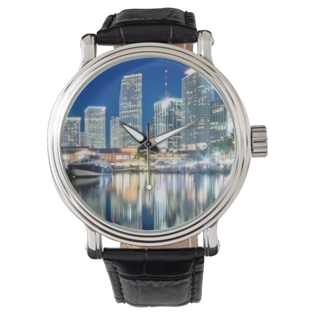 View of skyline met reflectie in water, Miami Horloge (Voorkant)