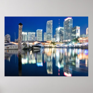 View of skyline met reflectie in water, Miami Poster