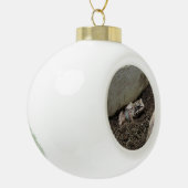 vieze kikker keramische bal ornament (Links)
