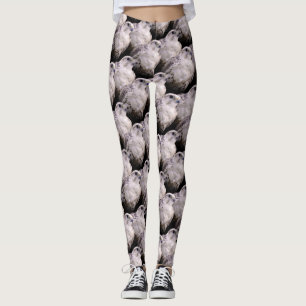 Vignetted Portret van een Inquisitive Saker Falcon Leggings