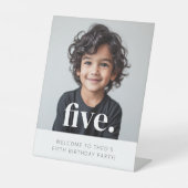 Vijf - 5e verjaardag Foto Welkom Teken Reclamebord Met Voetstuk (Voorkant)