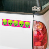 Vijf ET's - op Roze Bumpersticker (Op Truck)