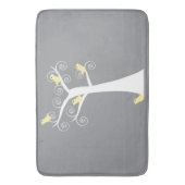 Vijf gele vogels in een boom badmat (Voorkant Verticaal)