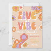 Vijf is een vibe Birthday Uitnodiging | Groovy Par (Voorkant)