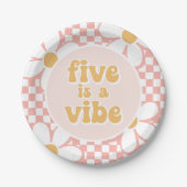 Vijf is een Vibe Pink Daisy Checker Papieren Bordje (Voorkant)