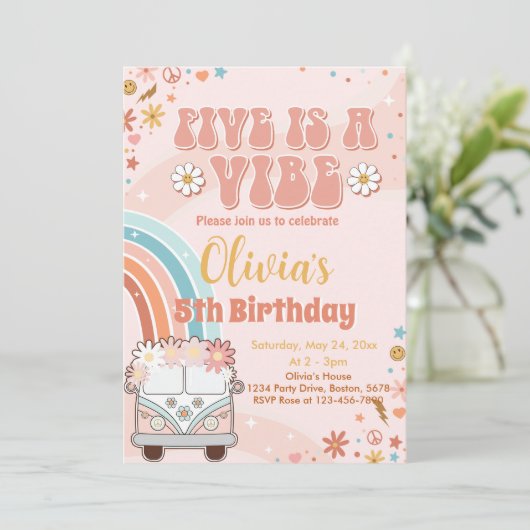 Vijf is een Vibe Retro Rainbow 5e verjaardag Kaart (Staand voorkant)