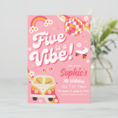 Vijf is een Vibe Retro Verjaardagsuitnodiging  Kaart (Staand voorkant)