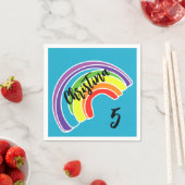 Vijf jaar oud regenboog verjaardagsfeestje servet (Insitu)