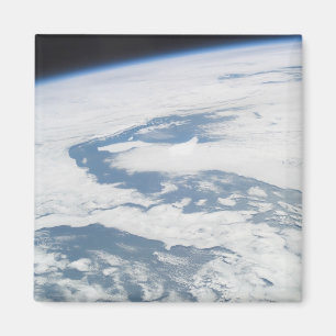 Vijf jaar oude ijsbergen nabij de Zuid-Georgische Magneet