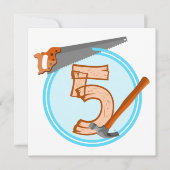 Vijf jaar oude jongen die op deze dag met hulpmidd kaart (Voorkant)