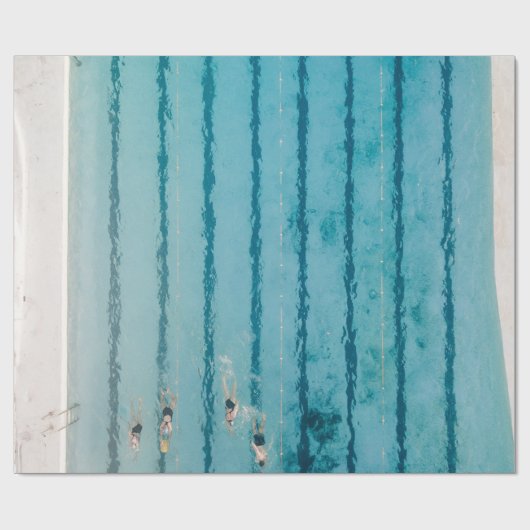 Vijf mensen zwemmen in een zwembad cadeaupapier (Vlak)