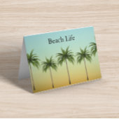 Vijf palmbomen in een rij, een strandleven feestdagen kaart