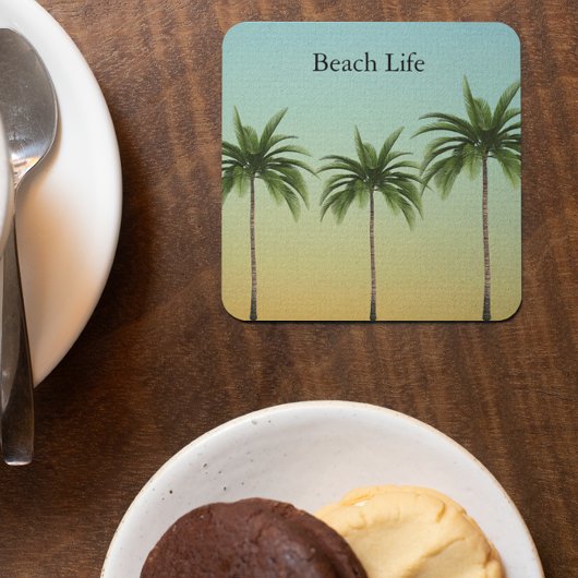 Vijf palmbomen in een rij, een strandleven kartonnen onderzetters