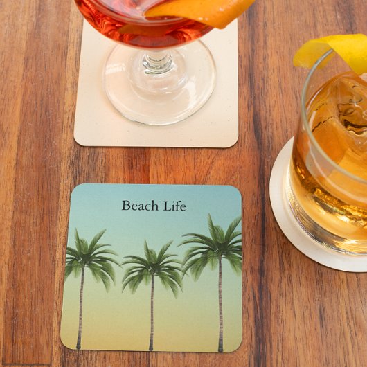 Vijf palmbomen in een rij, een strandleven kartonnen onderzetters