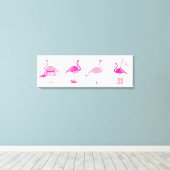 Vijf roze flamingo's - omwikkeld canvas afdruk (Insitu (Houten vloer))