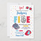 Vijf verjaardag vrede uit! 5e zomer jongens kaart (Voorkant)