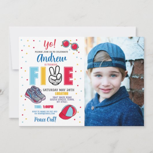 Vijf verjaardag vrede uit! 5e zomer jongens kaart (Voorkant)