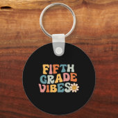 Vijfde graad Vibes - Vijfde Grade Team Retro 1e Da Sleutelhanger (Achterkant)
