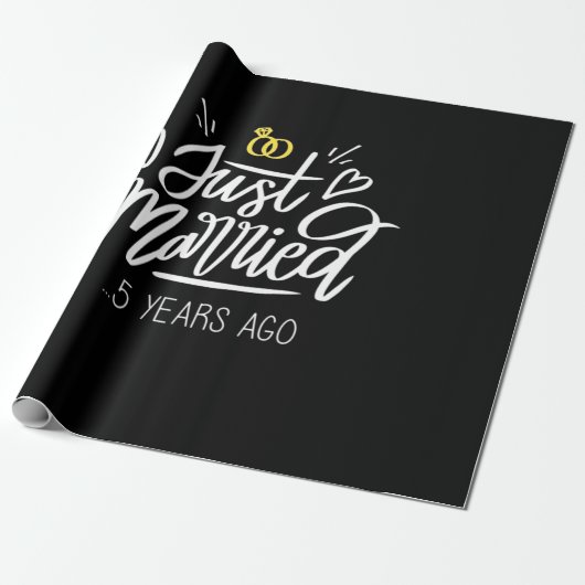 Vijfde Jubileum Cadeaupapier (Uitgerold)