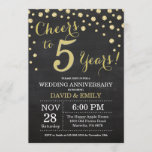 Vijfde Jubileum Chalkboard Black en Gold Kaart<br><div class="desc">Vijfde Jubileum Chalkboard Black en Gold Invitation. Vijfde Jubileum. Chalkboard Black en Gold Glitter Diamond Background Gold Confetti. Volwassen verjaardag. Vrouw of Man Man Birthday Party. Voor verdere aanpassing,  te klikken gelieve de knoop "van de Aanpassing het"en ons ontwerphulpmiddel te gebruiken om deze sjabloon te wijzigen.</div>