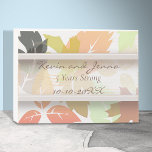Vijfde Jubileum met Leaf Thema Houten Kist Print<br><div class="desc">De vijfde trouwdag is gesymboliseerd door hout,  dus een houten plak is een mooi cadeau. Het herfstthema laat het bijzonder goed als het een Fall bruiloft was.</div>