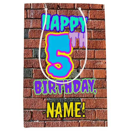 Vijfde verjaardag: Fun, Urban Graffiti geïnspireer Medium Cadeauzakje (Voorkant)
