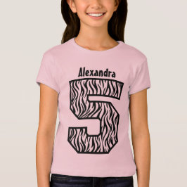 Vijfde verjaardag van het meisje van vier jaar Eig T-shirt