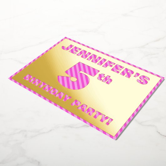 Vijfde verjaardag: Vet, Fun, Roze Stripes # 5 Folie Uitnodiging (Gedraaid)