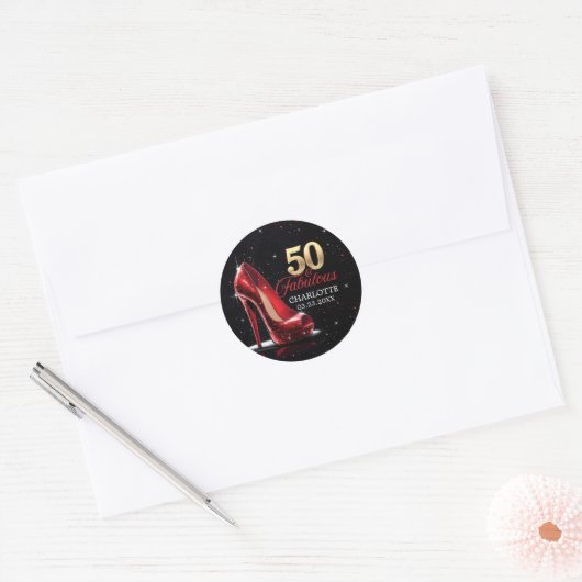 Vijftig 50 & Fabulous BIRTHDAY Rood Goud Hoge Hakk Ronde Sticker (Envelop)