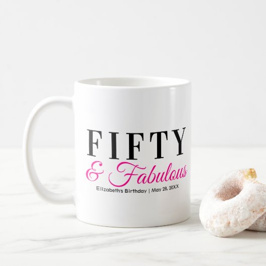 Vijftig en Fabulous Fancy Hot Pink 50th Verjaardag Koffiemok (Met donut)