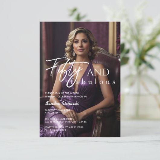 Vijftig en Fabulous Paarse Roos 50e Verjaardag Kaart (Staand voorkant)