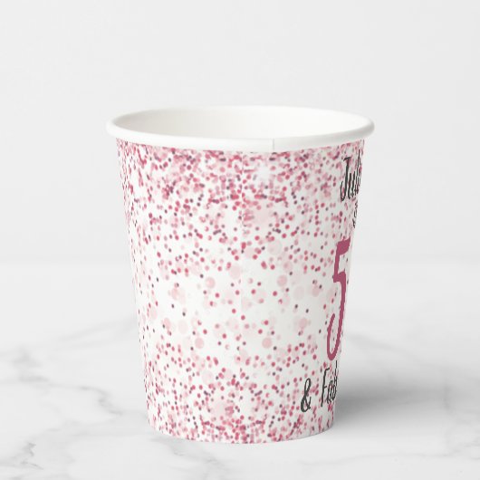 Vijftig en Fabulous Pink Glitter Confetti Birthday Papieren Bekers (Rechts)
