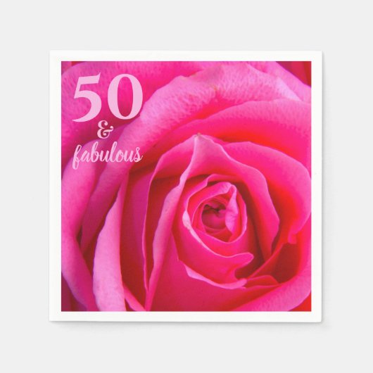 Vijftig en Fabulous | Roze Rose 50th Birthday Servet (Voorkant)
