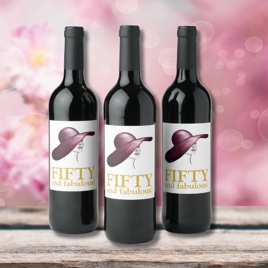 Vijftig en fantastische elegante vrouw wijn etiket