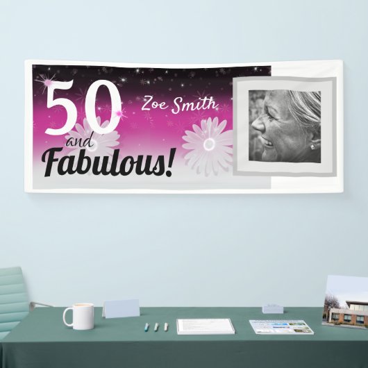 Vijftig en fantastische, roze, zwart en witte made spandoek (Beurs)